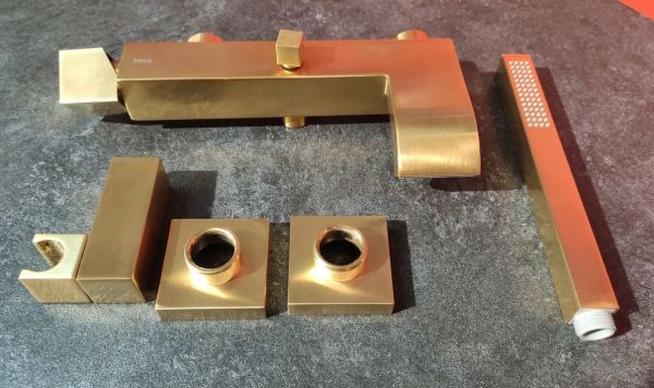 Одноважільний змішувач для ванни та душу 0071700203OM