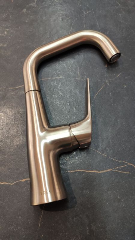 Змішувач для умивальника Fuji Tres сталь 28144701AC