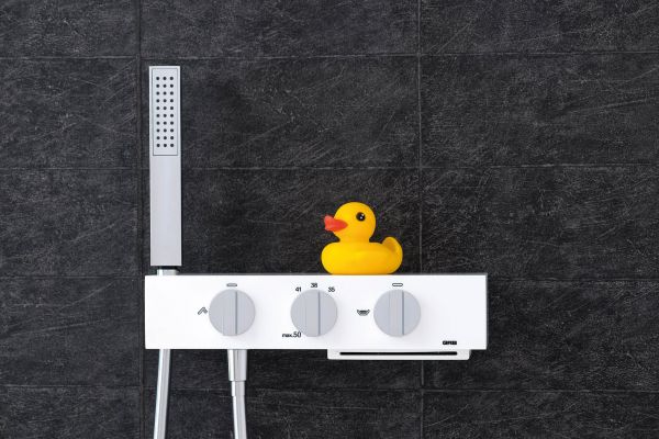 Термостат для душу Kala 60220600 в комплекті з ручним душем