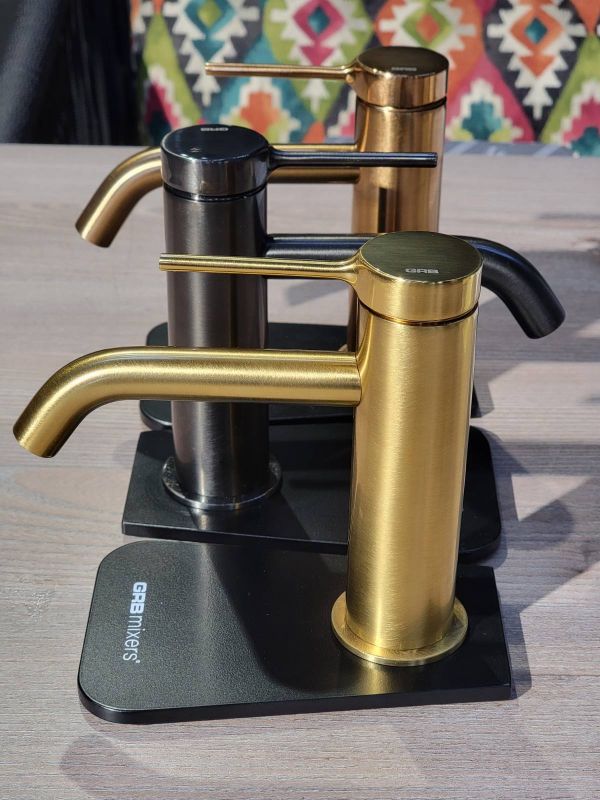 Змішувач для умивальника Time Male 47510488 pvd золото