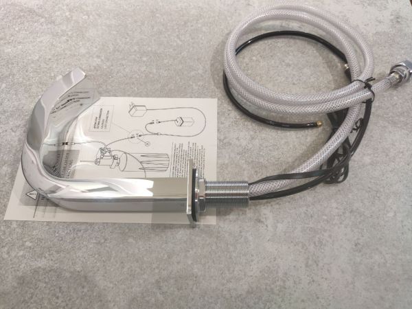 ELECTRONIC Електронний змішувач для умивальника з 1 виходом води та автоматичним дозатором мила-39210304