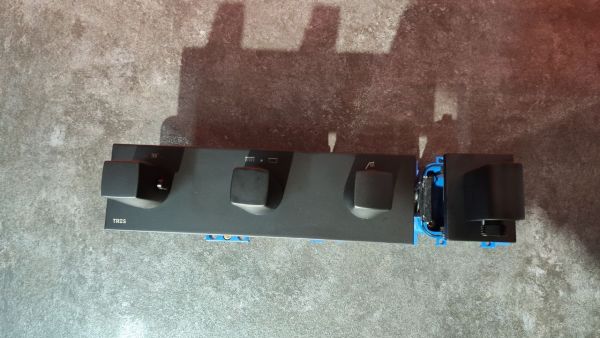 Термостатичний змішувач на 4 споживача Tres B-system, чорний матовий 30725401NM